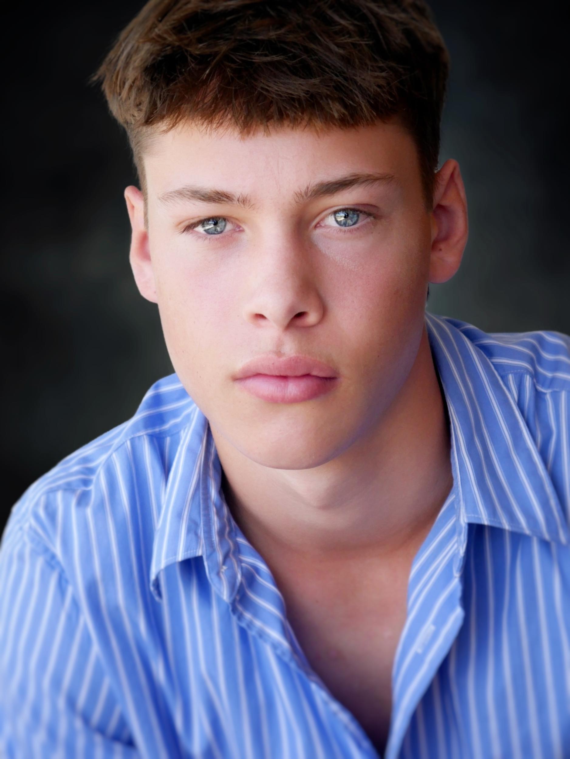 Ashton Gibson