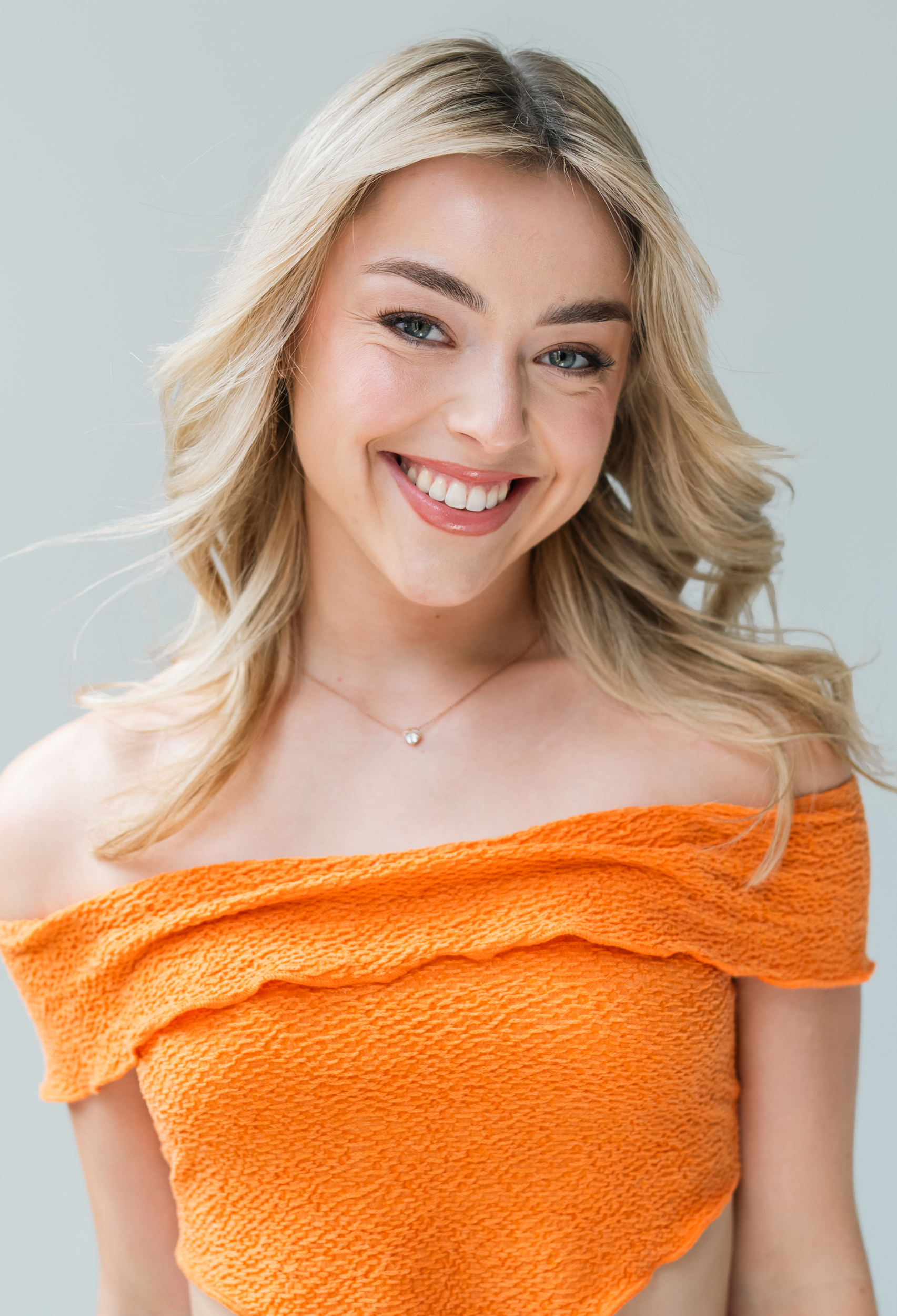 Téah Juliette Bell