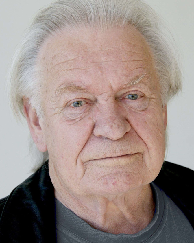 Ian Mune OBE